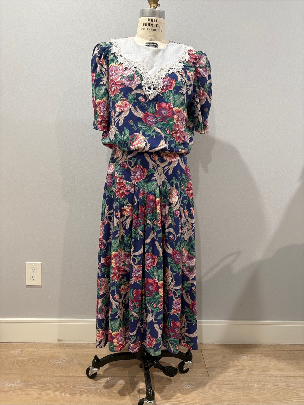 Lisa II Vintage Floral Midi Dress with Lace Collar 90s Size 14